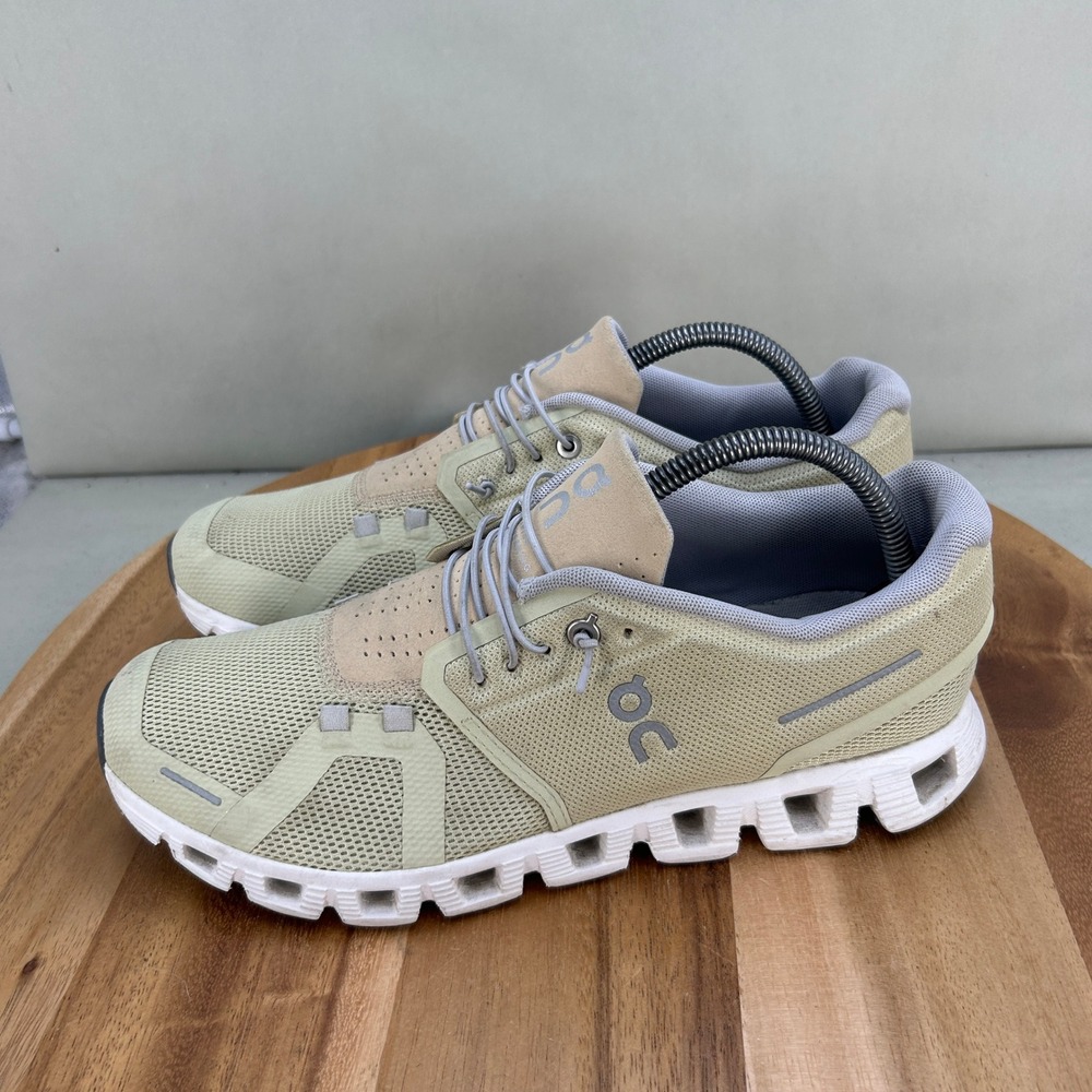 On Cloud 5 Womens Running Shoes Sand Tan Size 10.5 Low Top Sneakers Cushioned - Picture 3 of 8